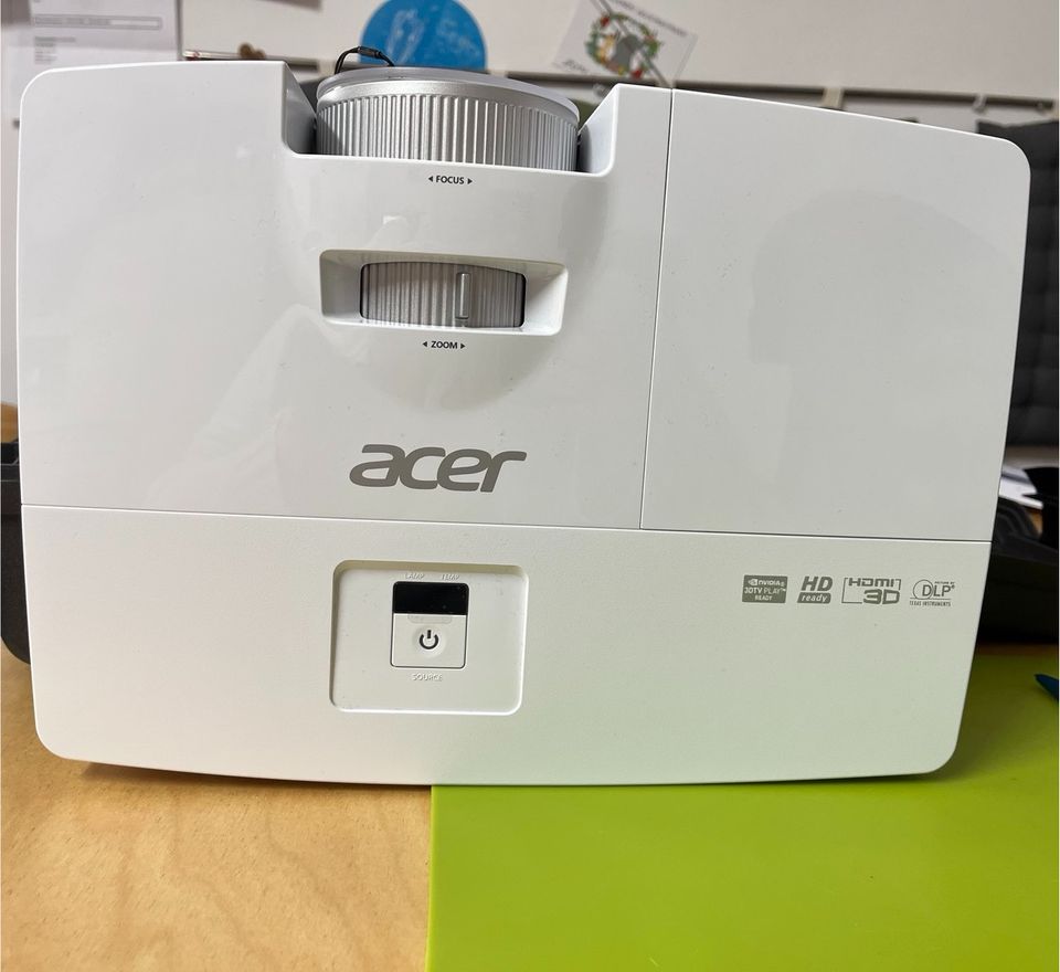 Acer DLP Projector H5380BD in Oberthal