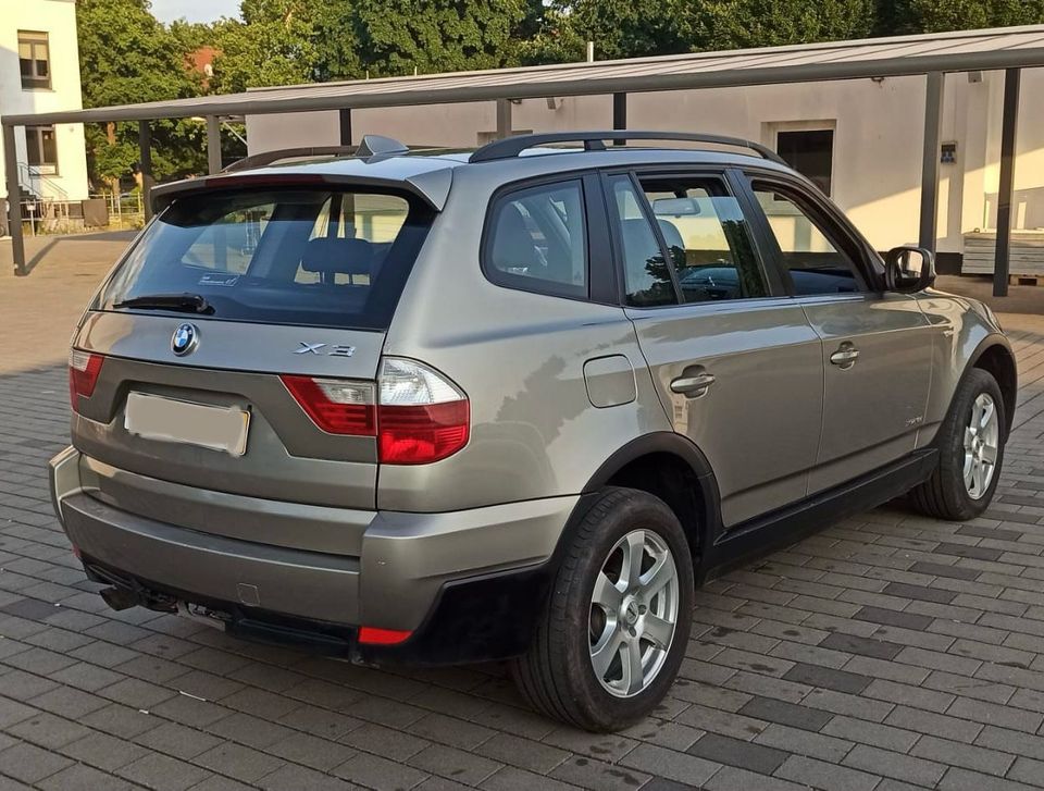 BMW X3 mit neuer HU und AU in Gernsheim 