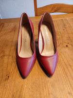 Pumps high heels tiefrot Baden-Württemberg - Bempflingen Vorschau