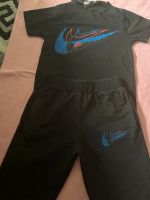 Set  Nike Anzug 110/116 Hessen - Hofheim am Taunus Vorschau