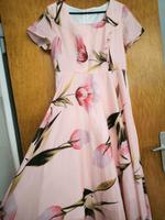 Kleid mit Blumenmuster rose, grün, pink Größe L neu Niedersachsen - Holzminden Vorschau