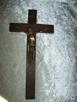40 cm großes Holzkreuz mit Jesus aus Metall-Messing Nordrhein-Westfalen - Paderborn Vorschau