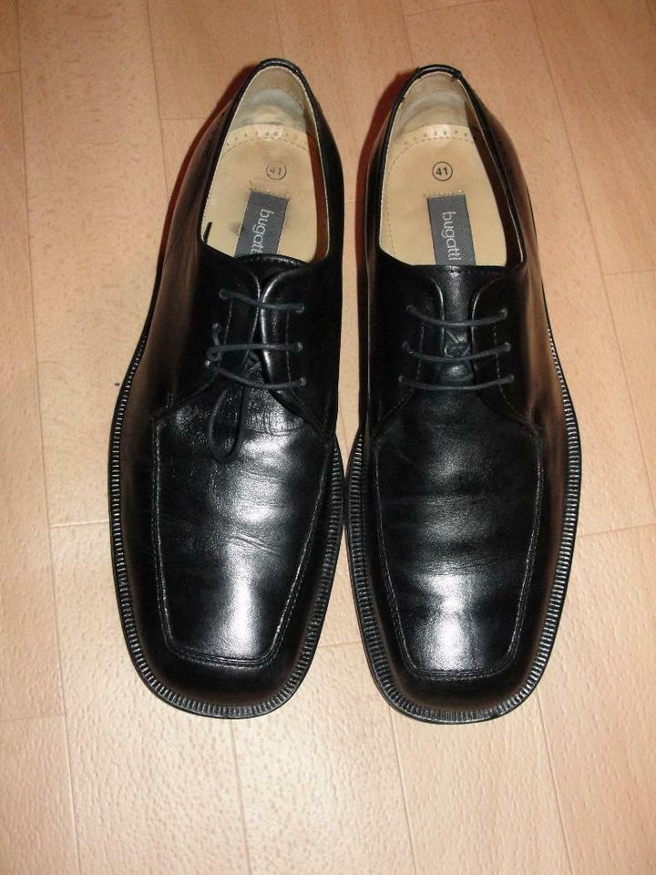 Schuhe. Herrenschuhe. Gr.41-42. Leder. Von Bugatti in Berlin