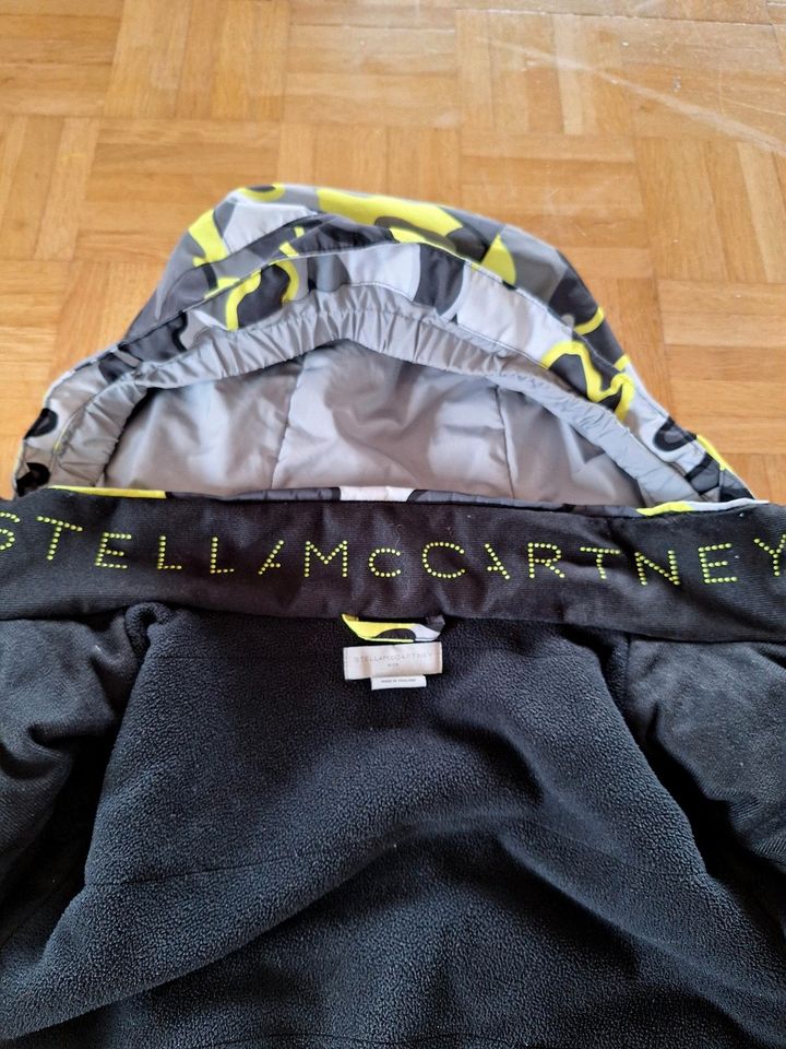 orig. Stella McCartney Kids Skijacke Camouflage Gr. 8 Jahre (fäll in Ottweiler