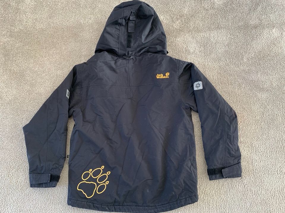 Jack Wolfskin Winterjacke Kinder Größe 152 schwarz in Ingolstadt