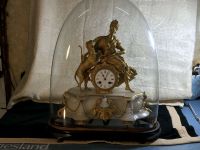 Franz. Pendule, Diana- Göttin der Jagd, Glasdom, Glas, Uhr, gold Schleswig-Holstein - Flintbek Vorschau