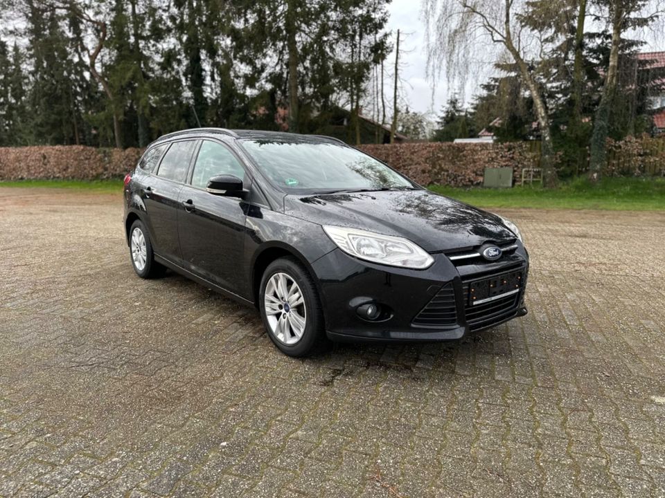 Ford Focus Turnier mit neuem Zahnriemen in Spahnharrenstätte