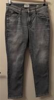 Cambio Jeans Pina Damen Gr 40 top Zustand Nordrhein-Westfalen - Büren Vorschau