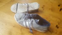 Adidas 37 1/3 grau blau Sneaker Turnschuhe kaputte Sohle Hamburg-Nord - Hamburg Hohenfelde Vorschau