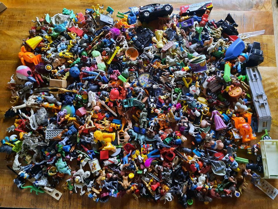 Actionfiguren Figuren Sammlung in Erndtebrück