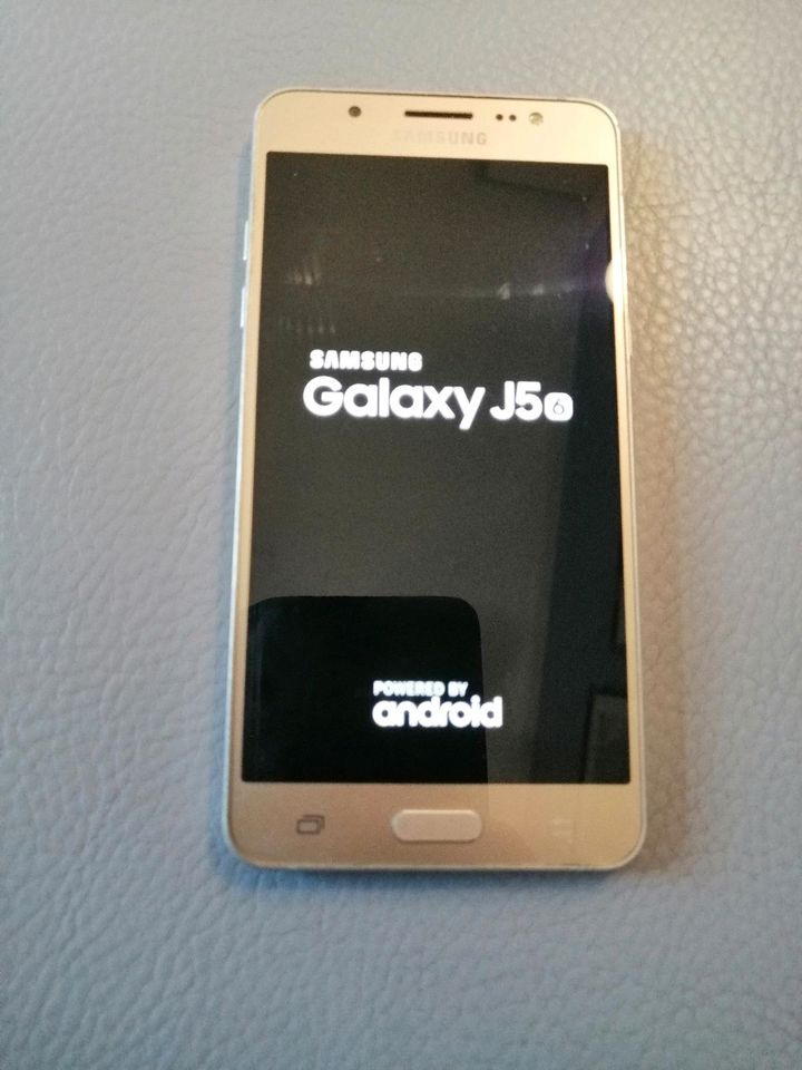 Samsung Galaxy J5e / Smartphone in Leipzig