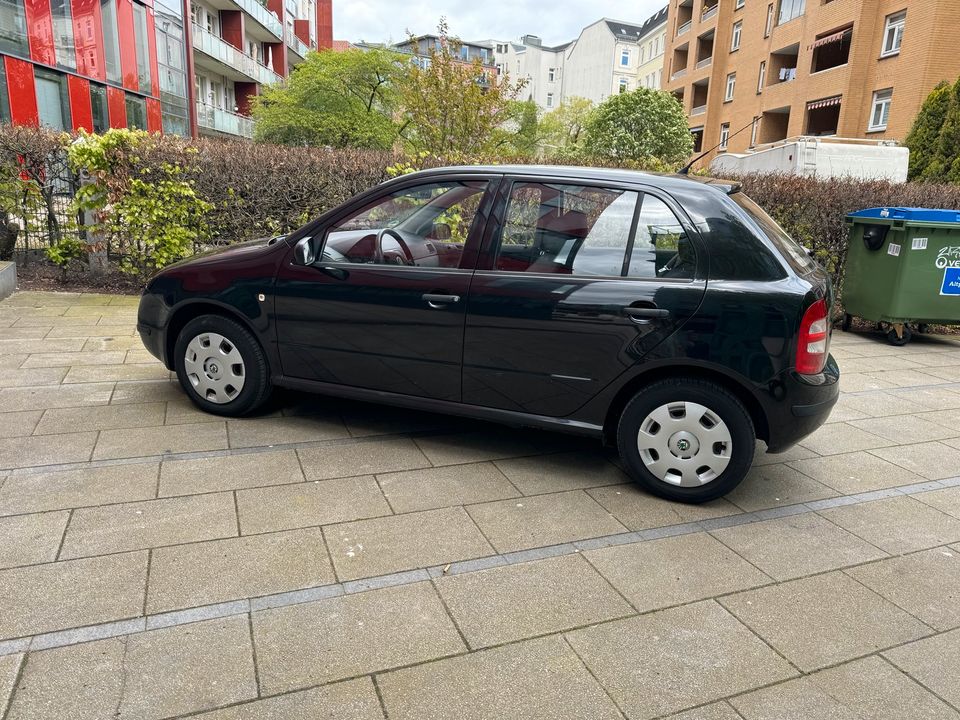 Skoda Fabia 1.4 Comfort 5-Türig TÜV NEU 04/2026 in Hamburg