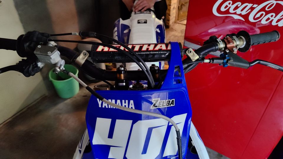 Yamaha YZ250F 2019 mit FMF titan , XTrig Gabelbrücke 74bh in Wiesbaden