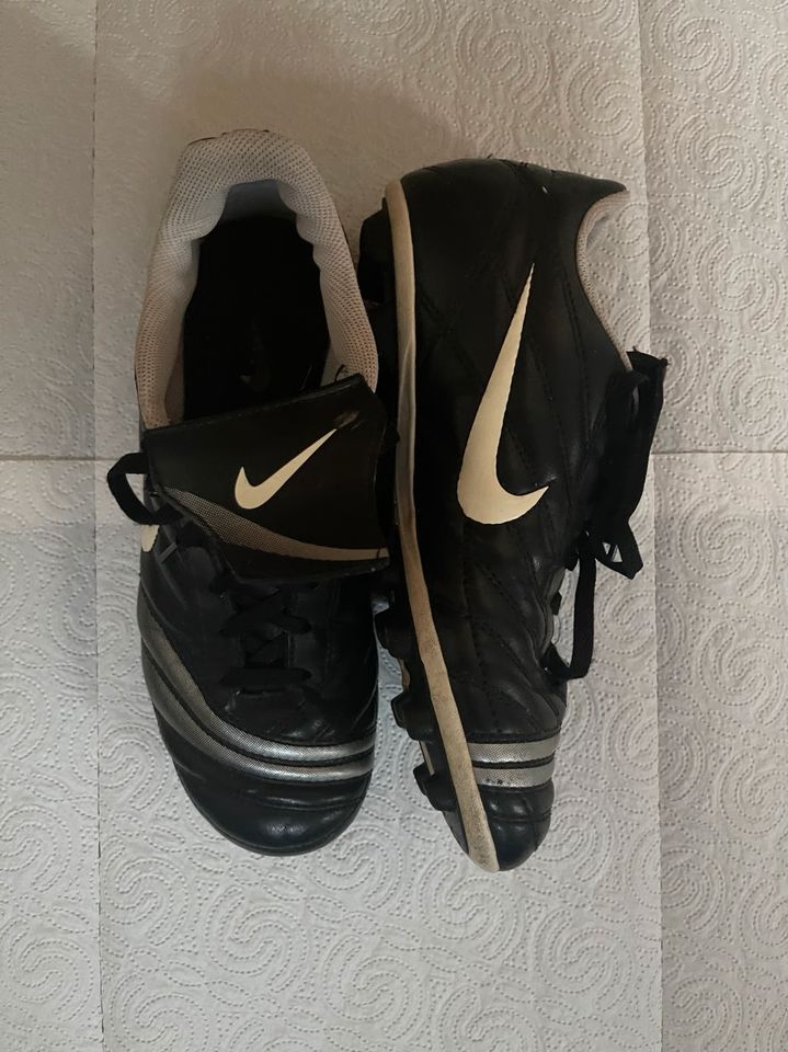 Fußballschuhe Gr.36,5 in Rhinow