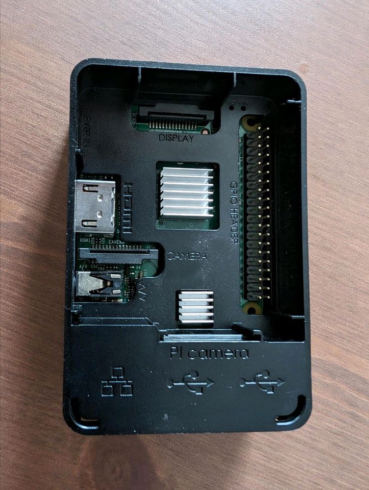 Raspberry Pi 2 Model B V1.1 mit Gehäuse in Schkopau