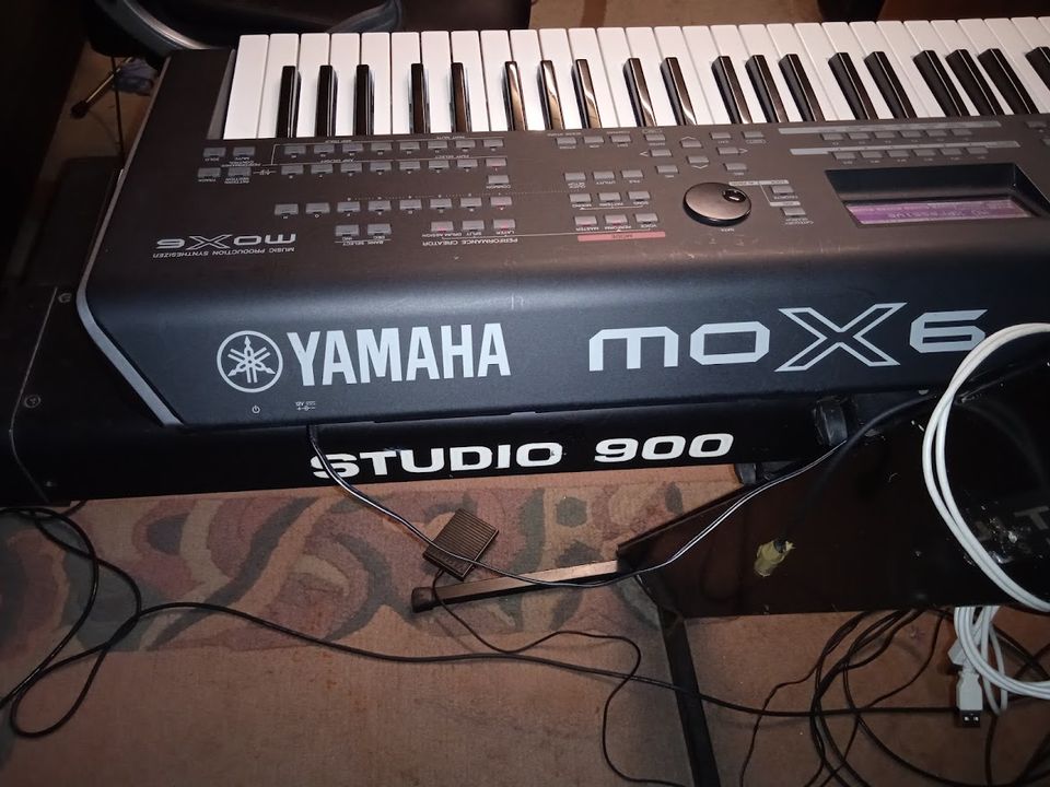 Yamaha MOX6 in Bad Iburg