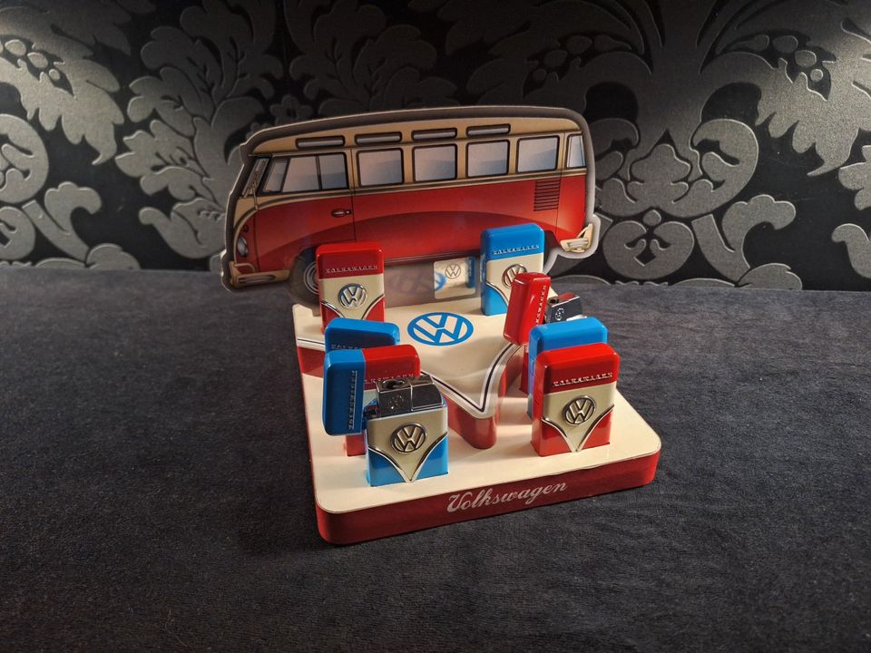 VW BUS T1 FEUERZEUG ZIPPO LIGHTER ROT BLAU SAMBA ORIGINAL KÄFER in Waldbröl