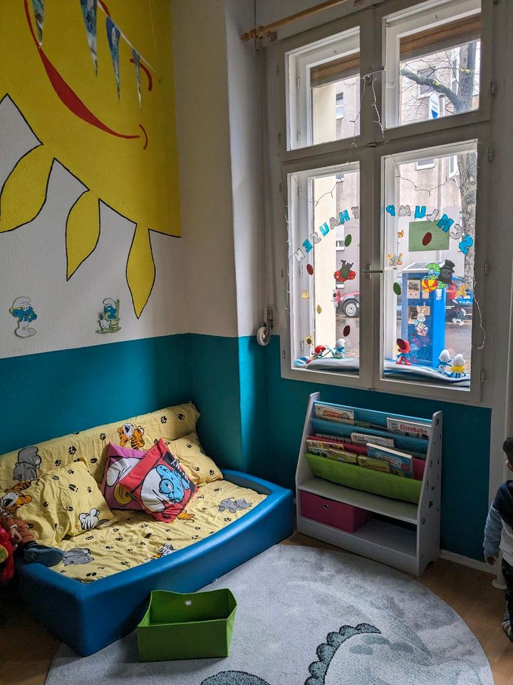 Eine liebevolle Kindertagespflege hat ab sofort zwei Plätze frei. in Berlin