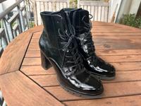 1 Paar Stiefeletten von Paul Green (Knautschlack-Optik) Köln - Köln Junkersdorf Vorschau
