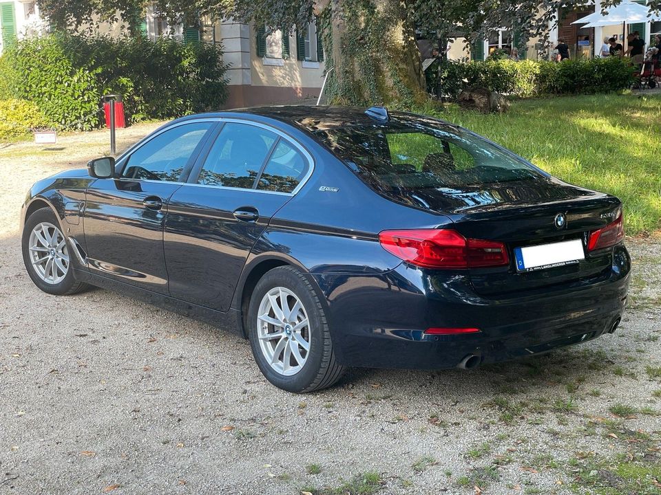 BMW 530e iPerformance - ACC HUD FAHRASSIS-PLUS INNOV in Altötting