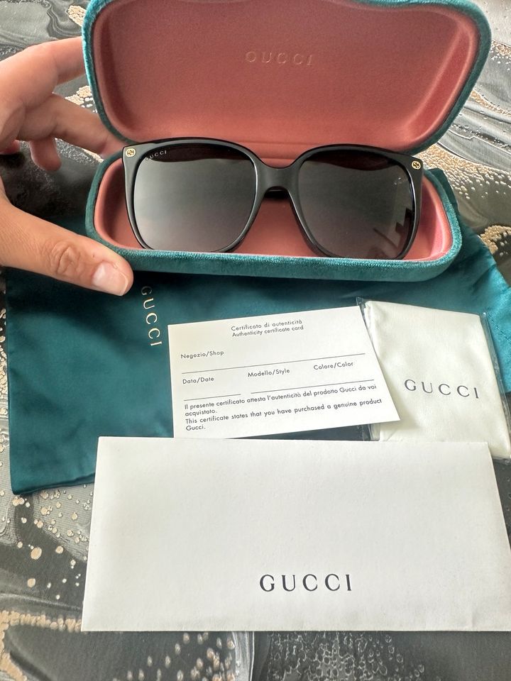 Gucci Damen Sonnenbrille neu in Moers