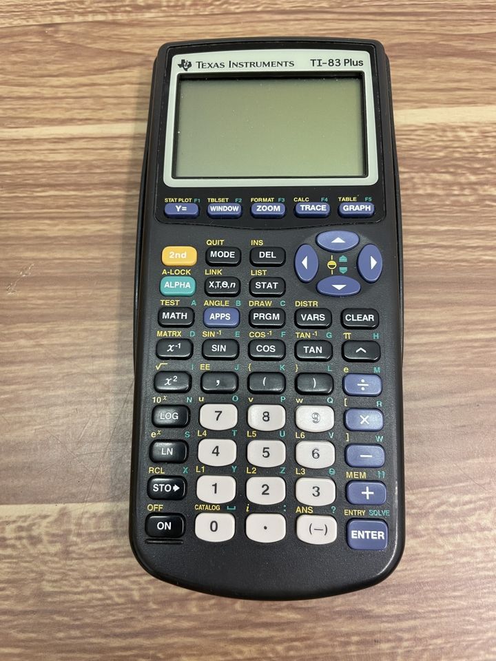 Texas Instruments Grafikfähiger Taschenrechner TI83 Plus in Borna