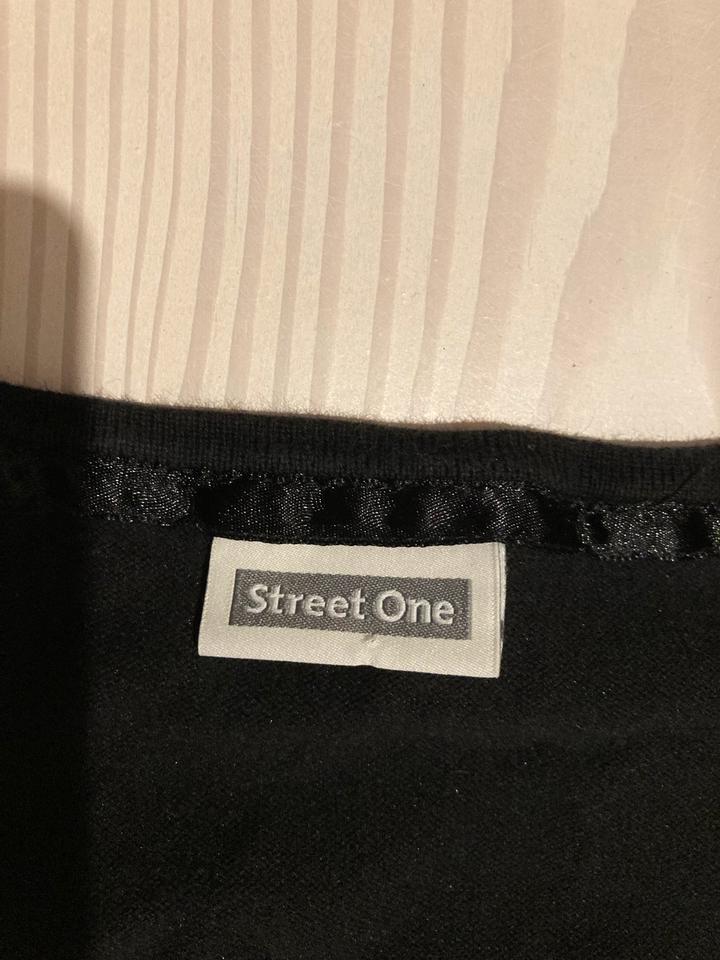Zara Basic Rock schwarz Gr. 38 & Street One Pullunder Gr. 42 in Biedenkopf