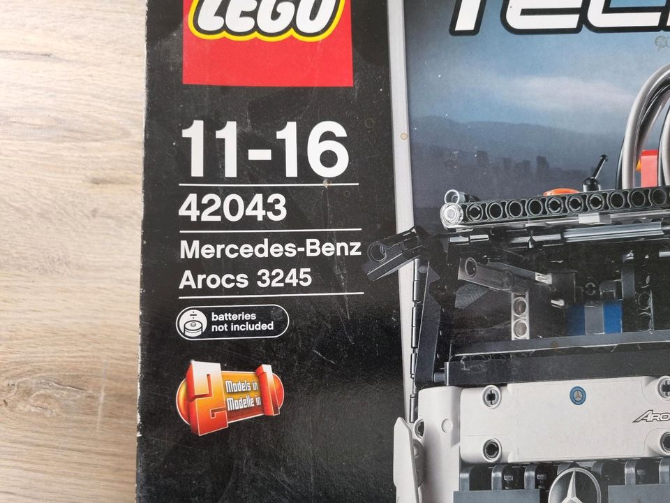 Lego technic 42043 Mercedes Benz Arocs 3245 NEU in Konz