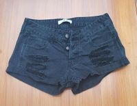 Hollister Damen Jeansshorts S/M schwarz W26 3 Niedersachsen - Isernhagen Vorschau