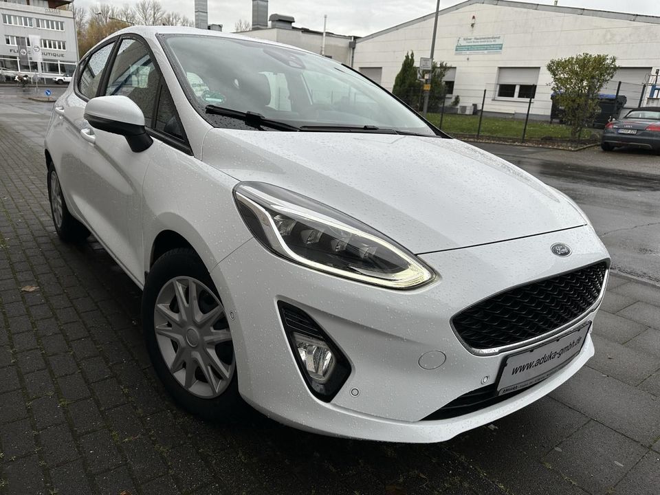 Ford Fiesta 1,5 TDCi  LED Scheinwerfer Kamera CarPlay in Köln