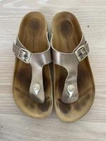 Zehentrenner Lieblingspaar Rose Gr. 40 Sandalen Herzogtum Lauenburg - Wentorf Vorschau