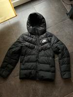 Nike Daunenjacke Schwarz S Hessen - Ranstadt Vorschau