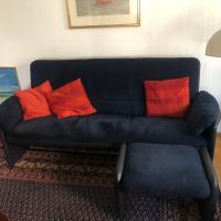 Blaues Sofa mit sep. Fusshocker Nordrhein-Westfalen - Mülheim (Ruhr) Vorschau