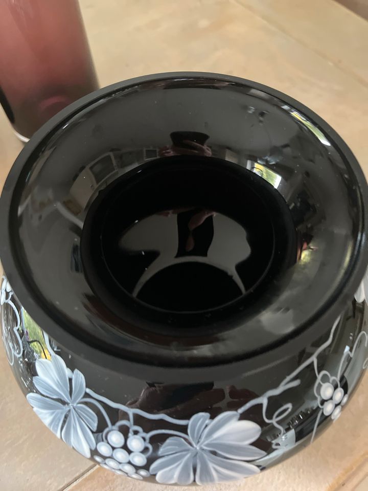 Hyalithglas  Vase schwarzes Glas in Osterrönfeld