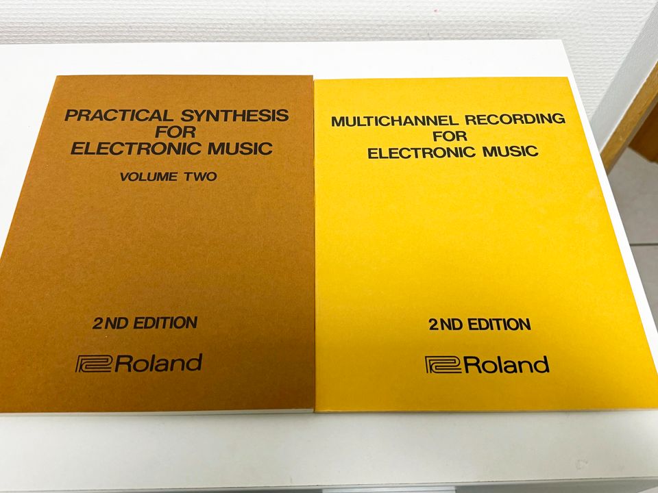 ROLAND THE SYNTHESIZER - Bedienungsanleitung, Sammlerstück in Bersenbrück