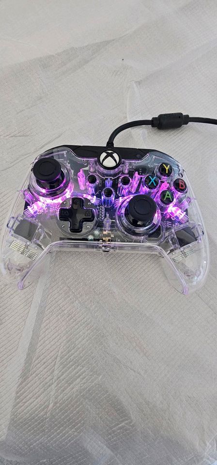 PDP Afterglow LED verkabelt Game Controller - RGB Hue Color Light in Lüneburg