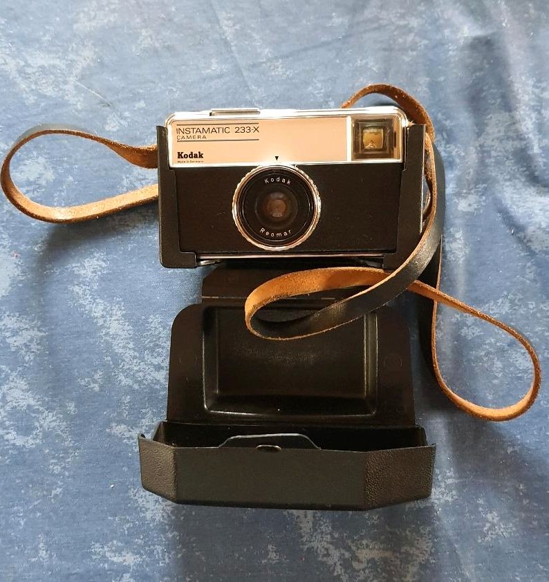 Kodak Camera Instamatic 233-x in Mengerskirchen