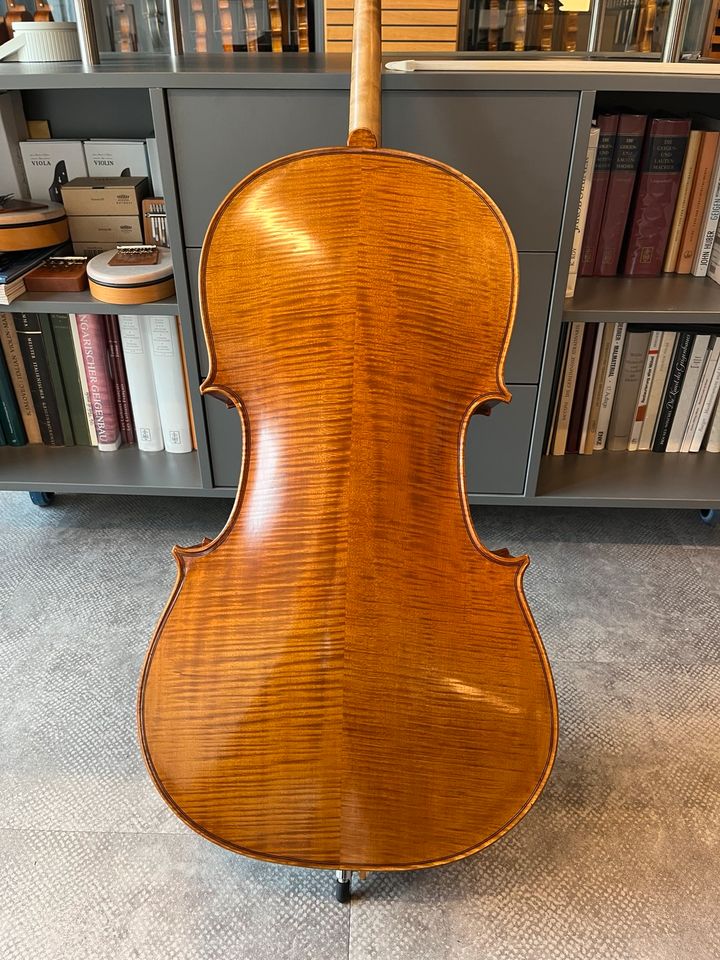 Cello / Violoncello 4/4 „Giuseppe Budai, 2006“ (#301063) in Friedrichshafen