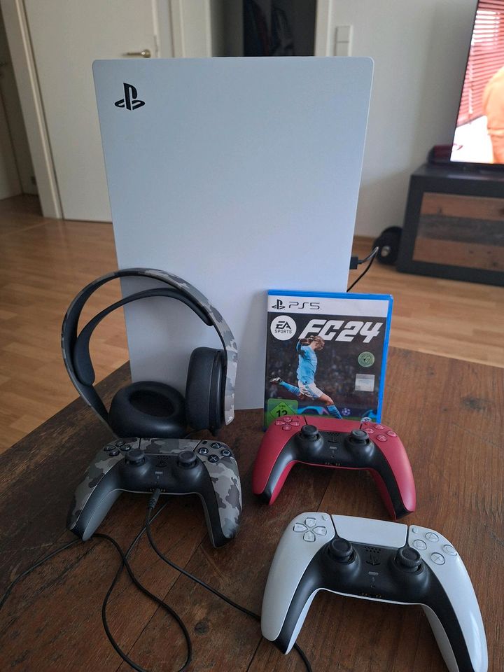 Ps5 mit Zubehör in Halle