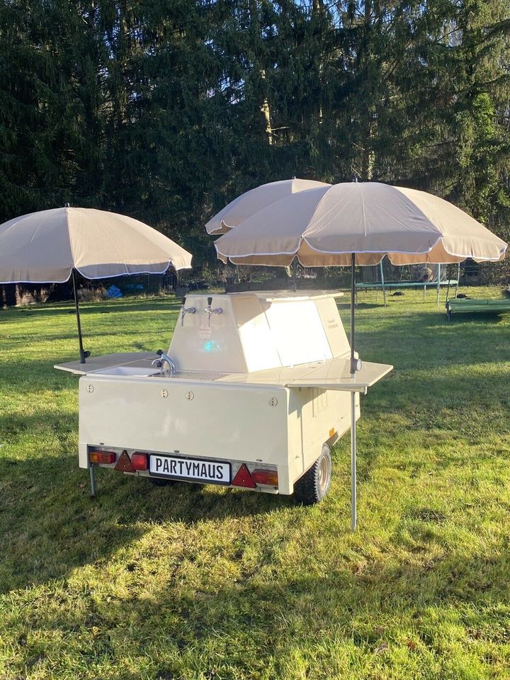 Partymaus Verkaufswagen Bierwagen Zapfanlage Ausschankwagen in Wadgassen