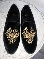 Damen Samt Schuhe Slipper Loafer Stickerei Gr.40 Neuwertig Hannover - Nord Vorschau