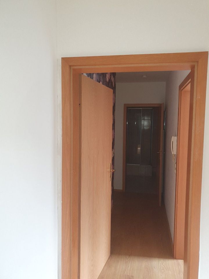 3 Zimmer Wohnung in 98744 Schwarzatal OT Mellenbach-Glasbach in Mellenbach-Glasbach