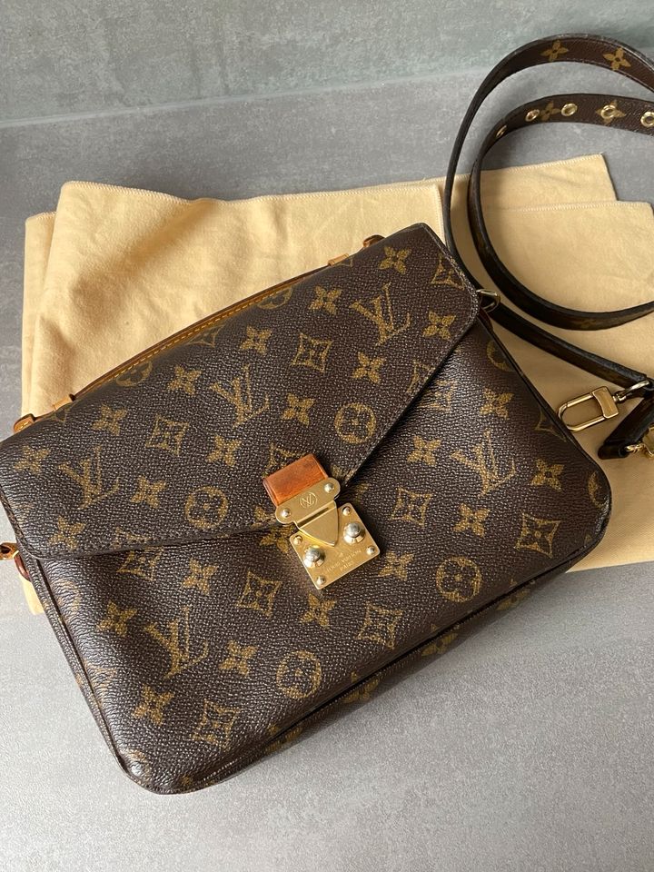 Louis Vuitton Metis Pochette M44875 Tasche Handtasche in Berlin