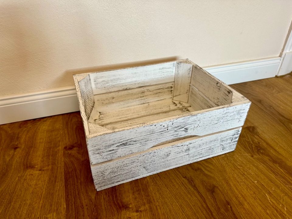 Holzkiste Kiste Aufbewahrung 29x37x15,5cm - Weiß-Geschmiert Deko in Bad Arolsen