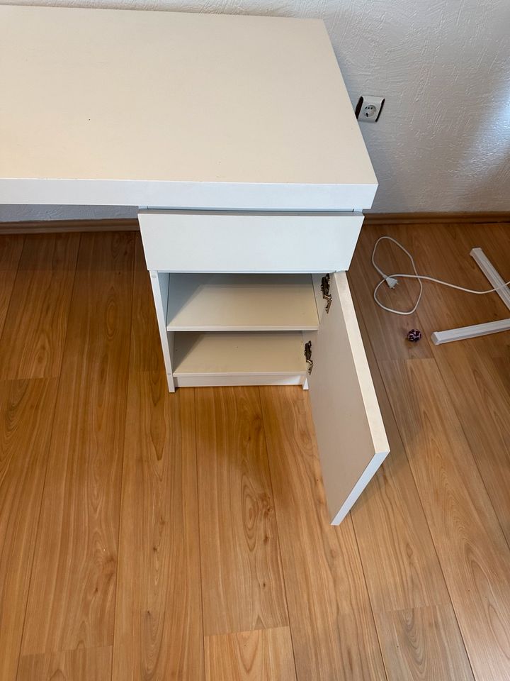 Schreibtisch weiß in Herne