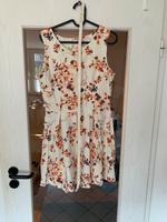 Apricot Blumenkleid mit Gürtel, M Nordrhein-Westfalen - Hürth Vorschau