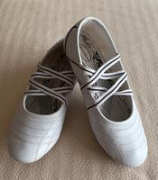 Sportliche Ballerinas in weiß, Größe 38 Bayern - Schöllkrippen Vorschau