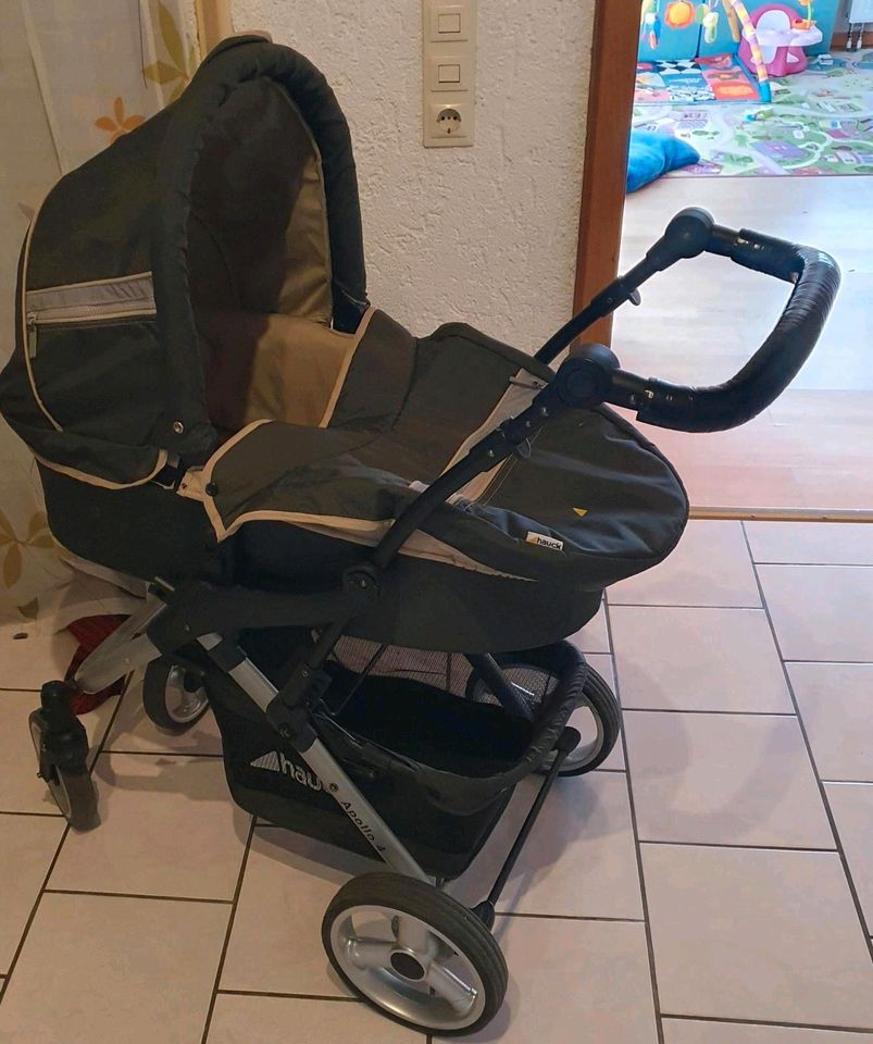 Kinderwagen hauck apollo babyschale buggy wickeltasche in Eppingen