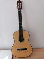 Gitarre Melodie, mit Tasche, 1 Saite fehlt, Topzustand, Baden-Württemberg - Ulm Vorschau