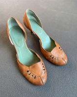 Pumps Esprit d’orsay flats Leder 39 Schuhe Damenschuhe Nordrhein-Westfalen - Witten Vorschau